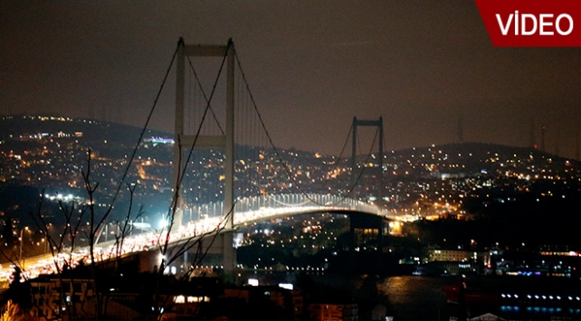 İstanbul'da ışıklar gelecek için kapandı