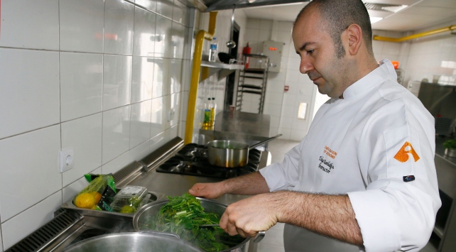 Ege otları restoranların menülerini süslüyor